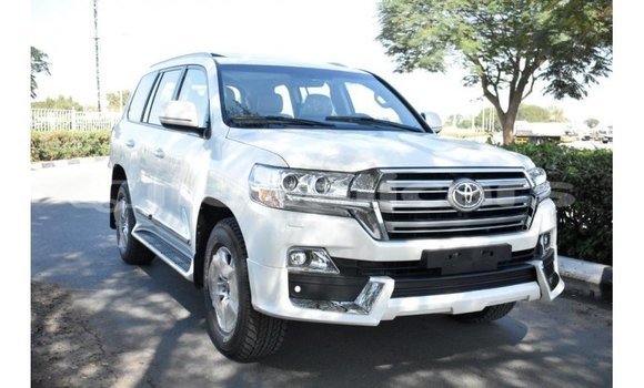 Buy Import Toyota Land Cruiser White Car in Import - Dubai in Bagmati Buy Import Toyota Land Cruiser White Car in Import - Dubai in Bagmati