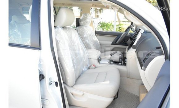 Buy Import Toyota Land Cruiser White Car in Import - Dubai in Bagmati Buy Import Toyota Land Cruiser White Car in Import - Dubai in Bagmati
