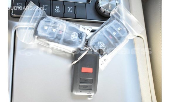 Buy Import Toyota Land Cruiser White Car in Import - Dubai in Bagmati Buy Import Toyota Land Cruiser White Car in Import - Dubai in Bagmati