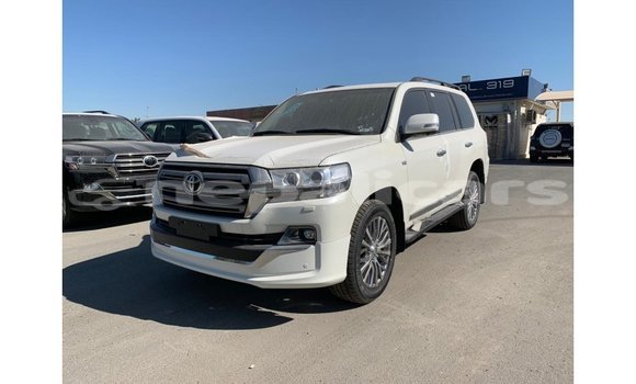 Buy Import Toyota Land Cruiser White Car in Import - Dubai in Bagmati Buy Import Toyota Land Cruiser White Car in Import - Dubai in Bagmati