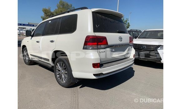 Buy Import Toyota Land Cruiser White Car in Import - Dubai in Bagmati Buy Import Toyota Land Cruiser White Car in Import - Dubai in Bagmati