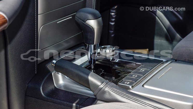 Big with watermark toyota land cruiser bagmati import dubai 2009