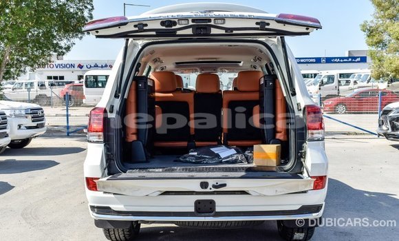 Buy Import Toyota Land Cruiser White Car in Import - Dubai in Bagmati Buy Import Toyota Land Cruiser White Car in Import - Dubai in Bagmati