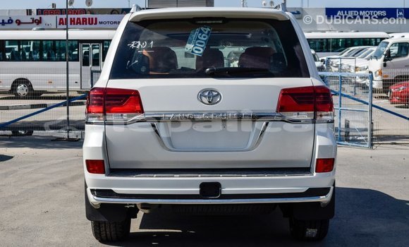 Buy Import Toyota Land Cruiser White Car in Import - Dubai in Bagmati Buy Import Toyota Land Cruiser White Car in Import - Dubai in Bagmati