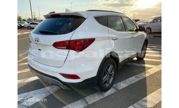Buy Import Hyundai Santa Fe White Car in Import - Dubai in Bagmati Buy Import Hyundai Santa Fe White Car in Import - Dubai in Bagmati