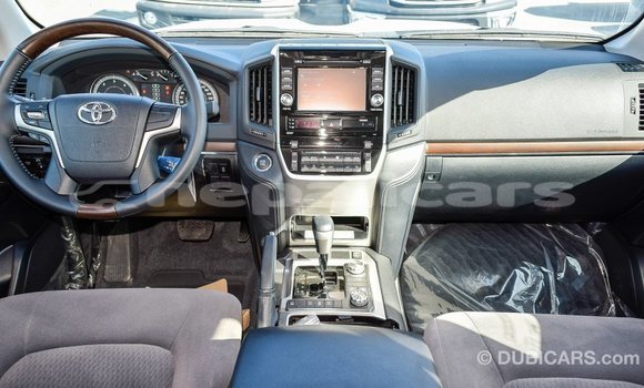 Buy Import Toyota Land Cruiser White Car in Import - Dubai in Bagmati Buy Import Toyota Land Cruiser White Car in Import - Dubai in Bagmati