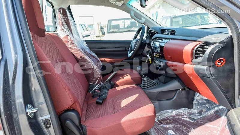 Big with watermark toyota hilux bagmati import dubai 2040