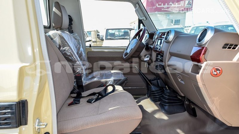 Big with watermark toyota land cruiser bagmati import dubai 2044
