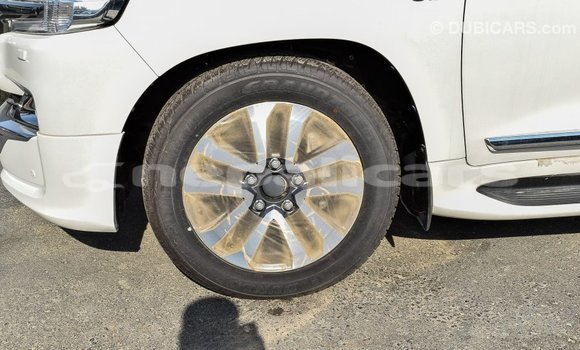 Buy Import Toyota Land Cruiser White Car in Import - Dubai in Bagmati Buy Import Toyota Land Cruiser White Car in Import - Dubai in Bagmati