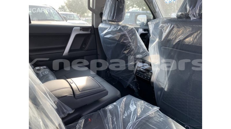 Big with watermark toyota prado bagmati import dubai 2058