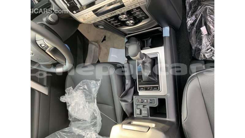 Big with watermark toyota prado bagmati import dubai 2058