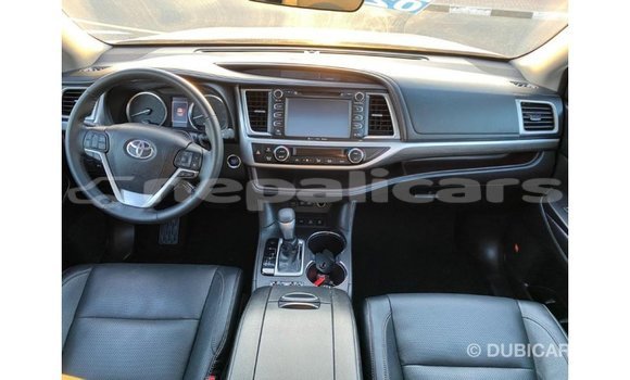 Buy Import Toyota Highlander White Car in Import - Dubai in Bagmati Buy Import Toyota Highlander White Car in Import - Dubai in Bagmati