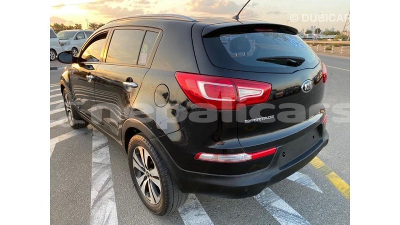 Big with watermark kia sportage bagmati import dubai 2062