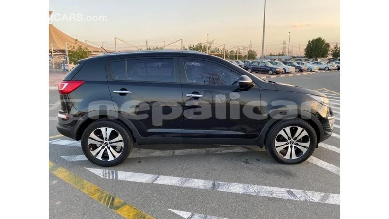 Big with watermark kia sportage bagmati import dubai 2062
