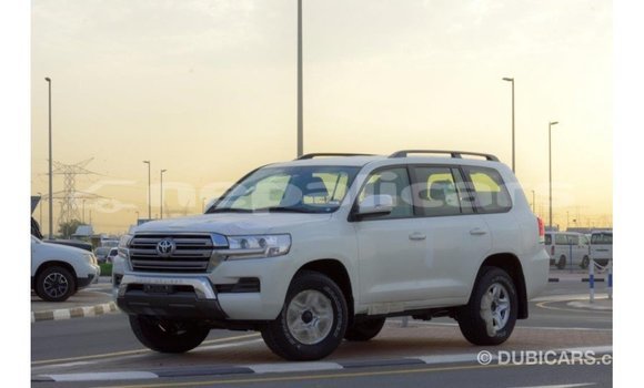 Buy Import Toyota Land Cruiser White Car in Import - Dubai in Bagmati Buy Import Toyota Land Cruiser White Car in Import - Dubai in Bagmati