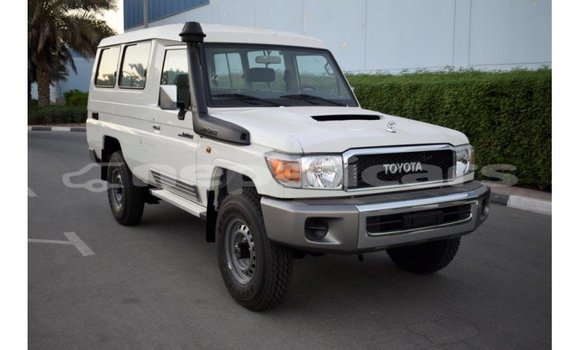 Buy Import Toyota Land Cruiser White Car in Import - Dubai in Bagmati Buy Import Toyota Land Cruiser White Car in Import - Dubai in Bagmati
