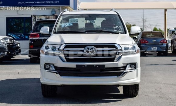 Buy Import Toyota Land Cruiser White Car in Import - Dubai in Bagmati Buy Import Toyota Land Cruiser White Car in Import - Dubai in Bagmati