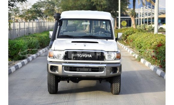 Buy Import Toyota Land Cruiser White Car in Import - Dubai in Bagmati Buy Import Toyota Land Cruiser White Car in Import - Dubai in Bagmati