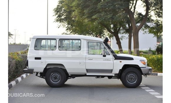 Buy Import Toyota Land Cruiser White Car in Import - Dubai in Bagmati Buy Import Toyota Land Cruiser White Car in Import - Dubai in Bagmati