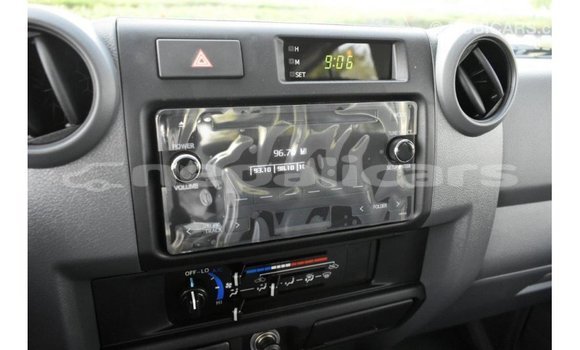 Buy Import Toyota Land Cruiser White Car in Import - Dubai in Bagmati Buy Import Toyota Land Cruiser White Car in Import - Dubai in Bagmati