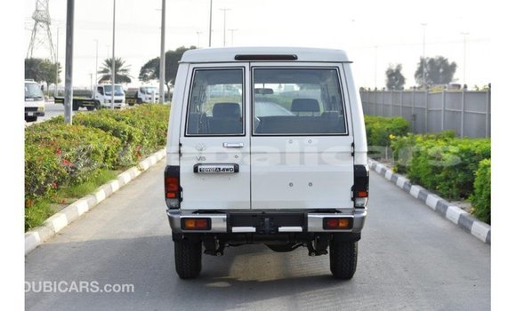 Buy Import Toyota Land Cruiser White Car in Import - Dubai in Bagmati Buy Import Toyota Land Cruiser White Car in Import - Dubai in Bagmati