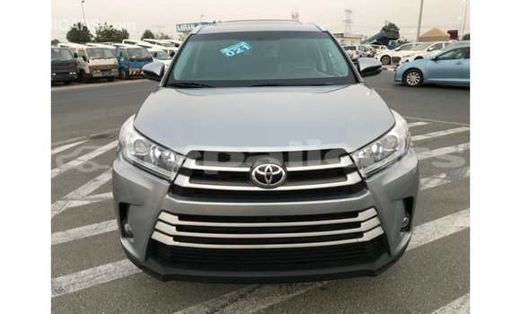 Buy Import Toyota Highlander Other Car in Import - Dubai in Bagmati Buy Import Toyota Highlander Other Car in Import - Dubai in Bagmati