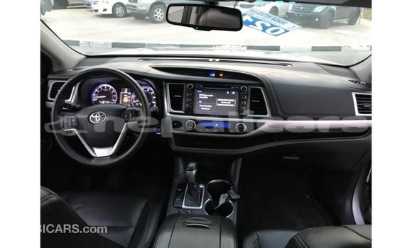 Buy Import Toyota Highlander Other Car in Import - Dubai in Bagmati Buy Import Toyota Highlander Other Car in Import - Dubai in Bagmati
