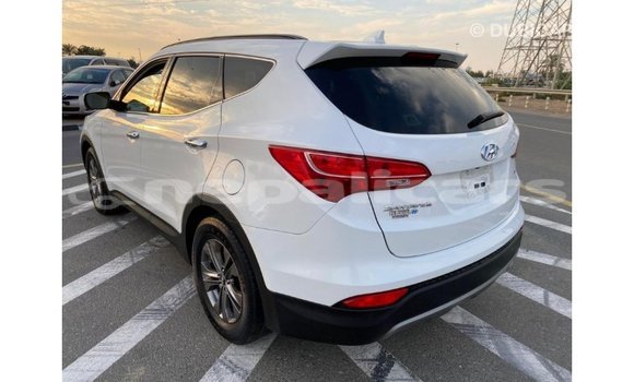Buy Import Hyundai Santa Fe White Car in Import - Dubai in Bagmati Buy Import Hyundai Santa Fe White Car in Import - Dubai in Bagmati
