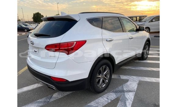 Buy Import Hyundai Santa Fe White Car in Import - Dubai in Bagmati Buy Import Hyundai Santa Fe White Car in Import - Dubai in Bagmati
