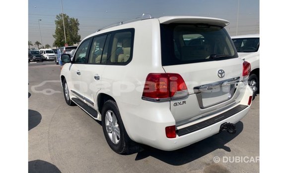Buy Import Toyota Land Cruiser White Car in Import - Dubai in Bagmati Buy Import Toyota Land Cruiser White Car in Import - Dubai in Bagmati