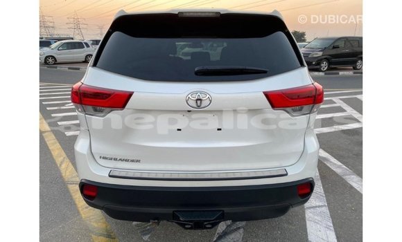 Buy Import Toyota Highlander White Car in Import - Dubai in Bagmati Buy Import Toyota Highlander White Car in Import - Dubai in Bagmati