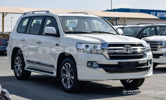 Buy Import Toyota Land Cruiser White Car in Import - Dubai in Bagmati Buy Import Toyota Land Cruiser White Car in Import - Dubai in Bagmati