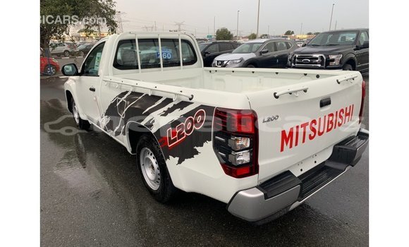 Buy Import Mitsubishi L200 White Car in Import - Dubai in Bagmati Buy Import Mitsubishi L200 White Car in Import - Dubai in Bagmati