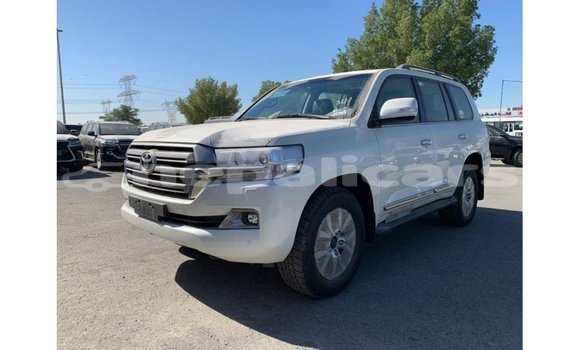 Buy Import Toyota Land Cruiser White Car in Import - Dubai in Bagmati Buy Import Toyota Land Cruiser White Car in Import - Dubai in Bagmati