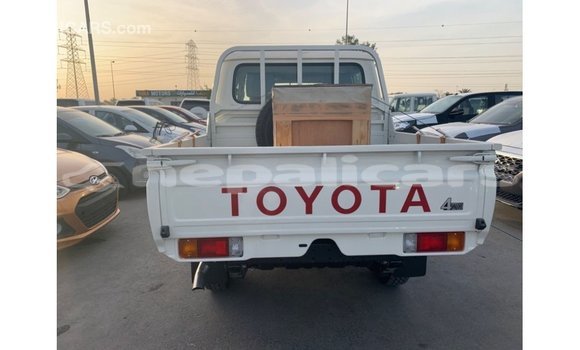 Buy Import Toyota Land Cruiser White Car in Import - Dubai in Bagmati Buy Import Toyota Land Cruiser White Car in Import - Dubai in Bagmati