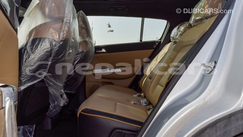 Big with watermark kia sportage bagmati import dubai 2200