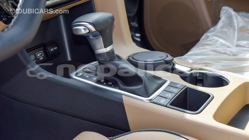 Big with watermark kia sportage bagmati import dubai 2200