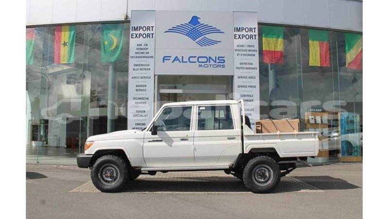 Big with watermark toyota land cruiser bagmati import dubai 2216