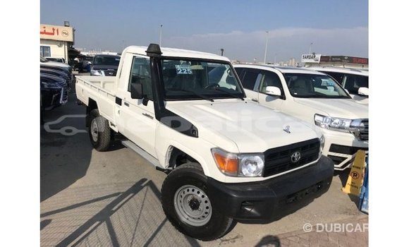 Buy Import Toyota Land Cruiser White Car in Import - Dubai in Bagmati Buy Import Toyota Land Cruiser White Car in Import - Dubai in Bagmati