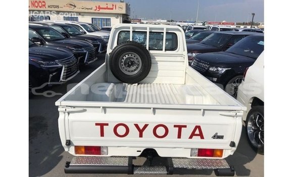 Buy Import Toyota Land Cruiser White Car in Import - Dubai in Bagmati Buy Import Toyota Land Cruiser White Car in Import - Dubai in Bagmati