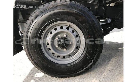 Buy Import Toyota Land Cruiser White Car in Import - Dubai in Bagmati Buy Import Toyota Land Cruiser White Car in Import - Dubai in Bagmati