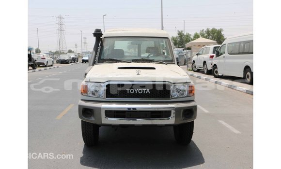Buy Import Toyota Land Cruiser White Car in Import - Dubai in Bagmati Buy Import Toyota Land Cruiser White Car in Import - Dubai in Bagmati