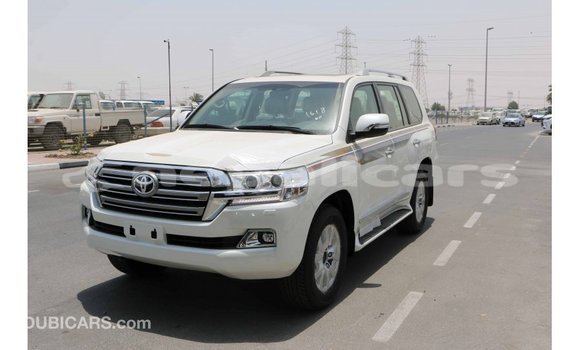 Buy Import Toyota Land Cruiser White Car in Import - Dubai in Bagmati Buy Import Toyota Land Cruiser White Car in Import - Dubai in Bagmati