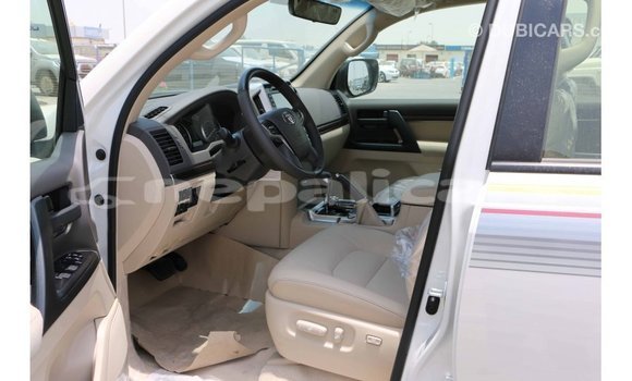 Buy Import Toyota Land Cruiser White Car in Import - Dubai in Bagmati Buy Import Toyota Land Cruiser White Car in Import - Dubai in Bagmati