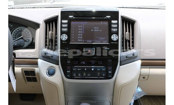 Buy Import Toyota Land Cruiser White Car in Import - Dubai in Bagmati Buy Import Toyota Land Cruiser White Car in Import - Dubai in Bagmati