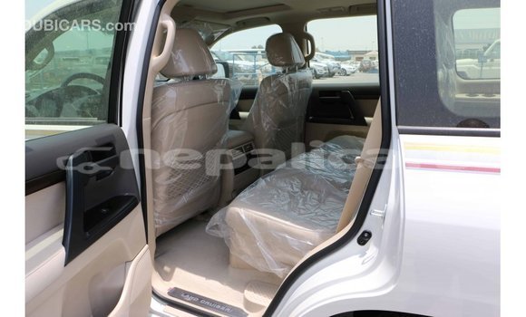 Buy Import Toyota Land Cruiser White Car in Import - Dubai in Bagmati Buy Import Toyota Land Cruiser White Car in Import - Dubai in Bagmati