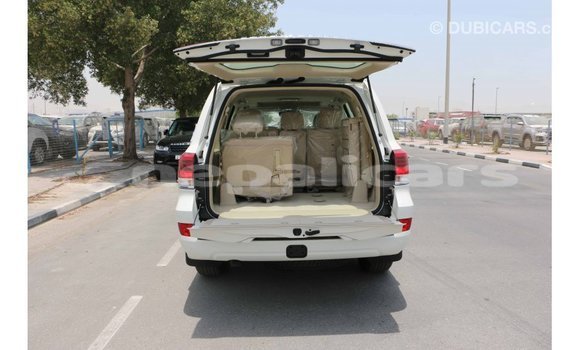 Buy Import Toyota Land Cruiser White Car in Import - Dubai in Bagmati Buy Import Toyota Land Cruiser White Car in Import - Dubai in Bagmati