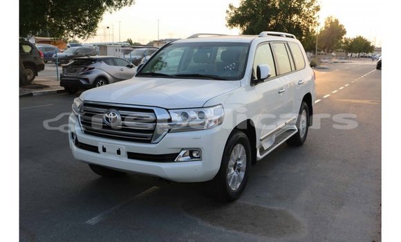 Buy Import Toyota Land Cruiser White Car in Import - Dubai in Bagmati Buy Import Toyota Land Cruiser White Car in Import - Dubai in Bagmati