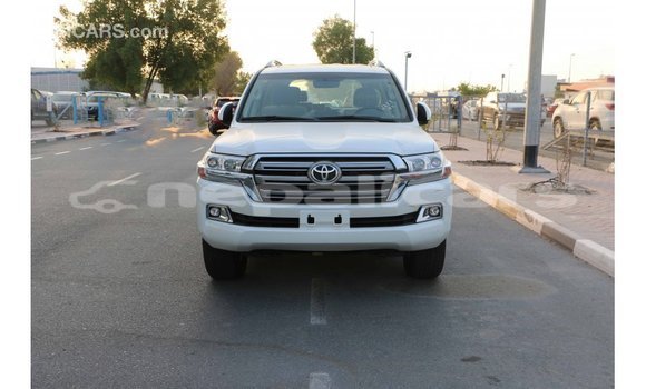 Buy Import Toyota Land Cruiser White Car in Import - Dubai in Bagmati Buy Import Toyota Land Cruiser White Car in Import - Dubai in Bagmati