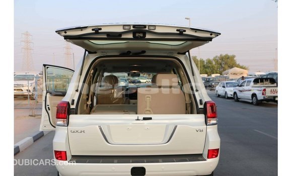 Buy Import Toyota Land Cruiser White Car in Import - Dubai in Bagmati Buy Import Toyota Land Cruiser White Car in Import - Dubai in Bagmati